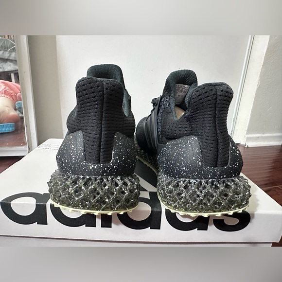 NEW - Adidas Ultra 4D Running shoe - Picture 3 of 4